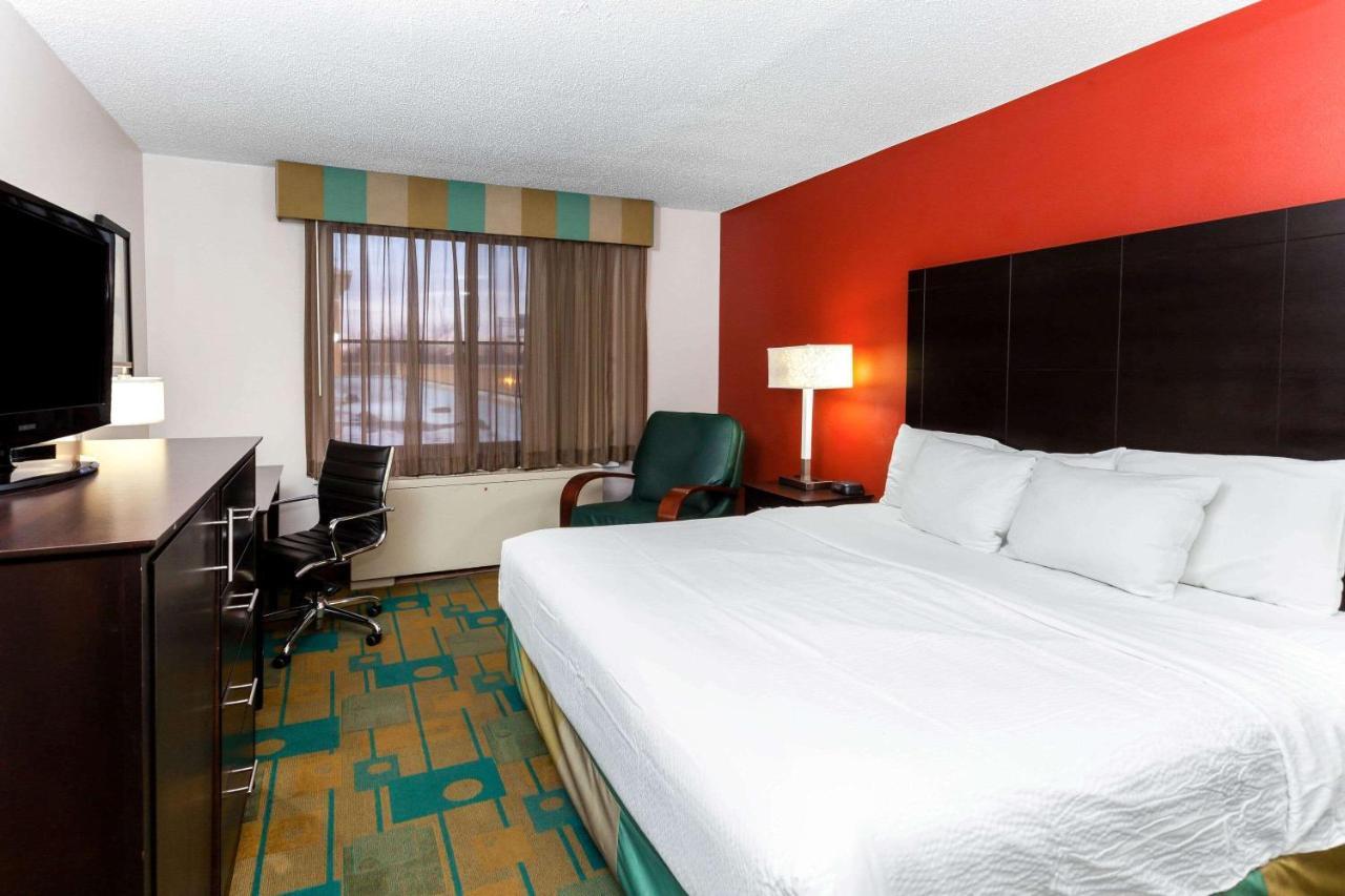 La Quinta By Wyndham Milwaukee Bayshore Area Glendale Dış mekan fotoğraf